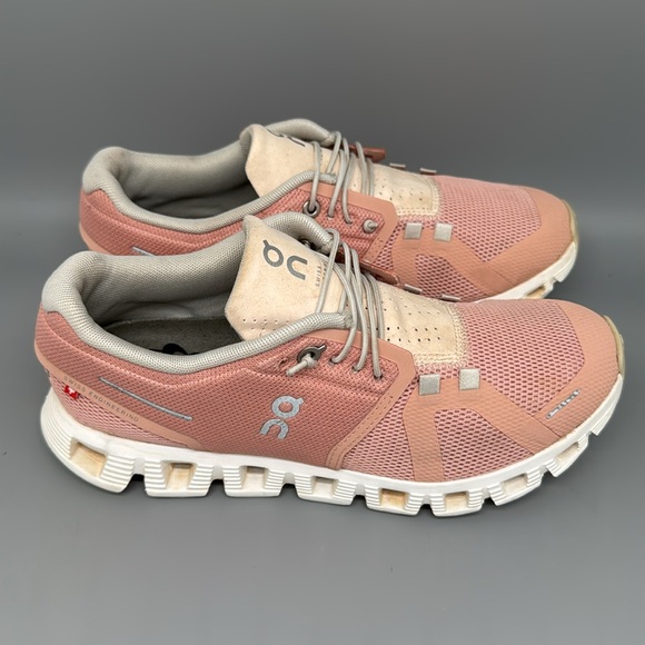 On Cloud‎ 5 Pink Road Running Shoes Women’s Sz 7